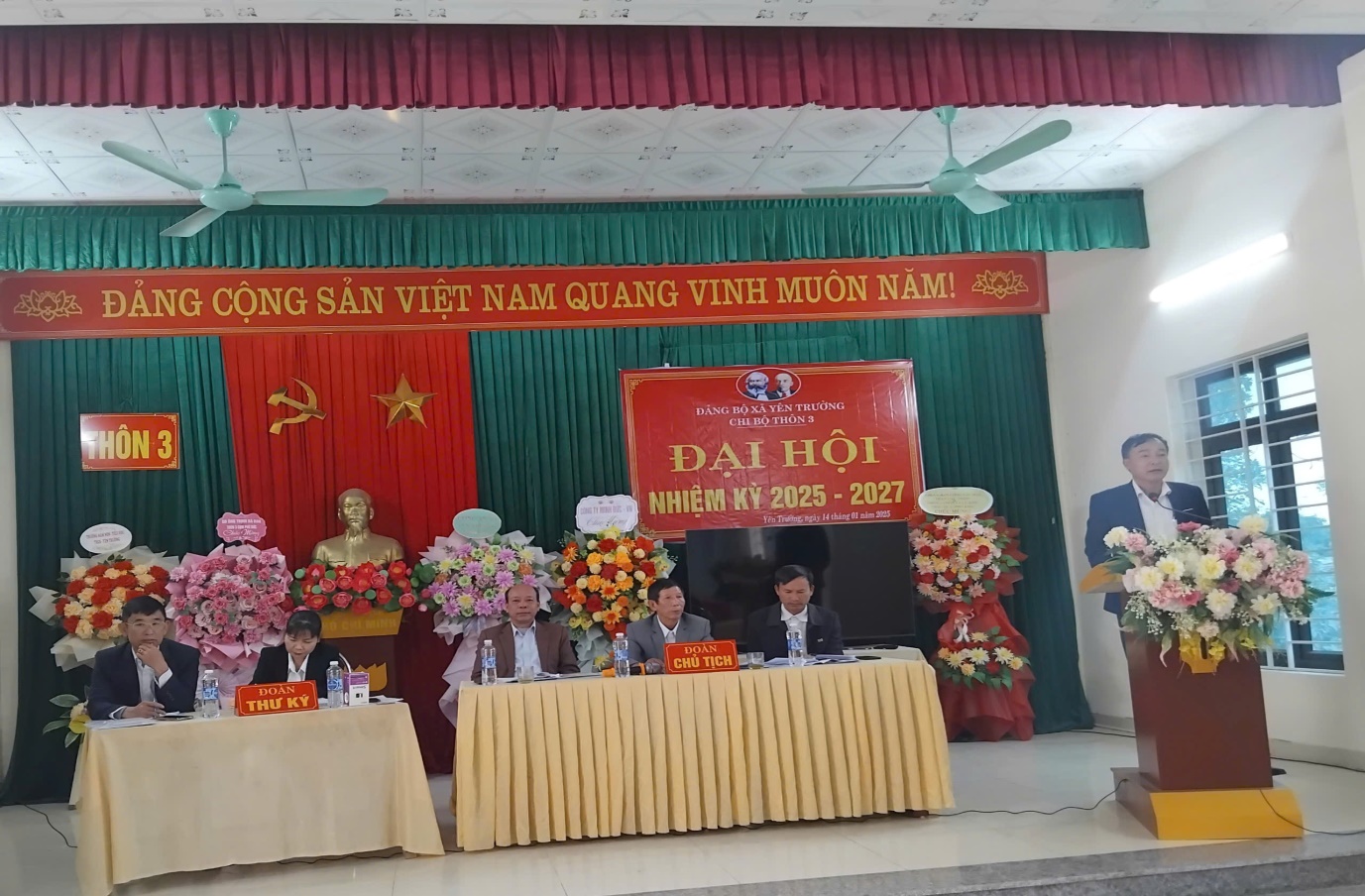 D:\HỘI CCB XÃ YÊN TRƯỜNG\THON 3\DH CB THON 3 NK 2025 - 2027\HINH ANH DH\z6229499037637_fba23193e8a2b5aa86635dc01813c93e.jpg