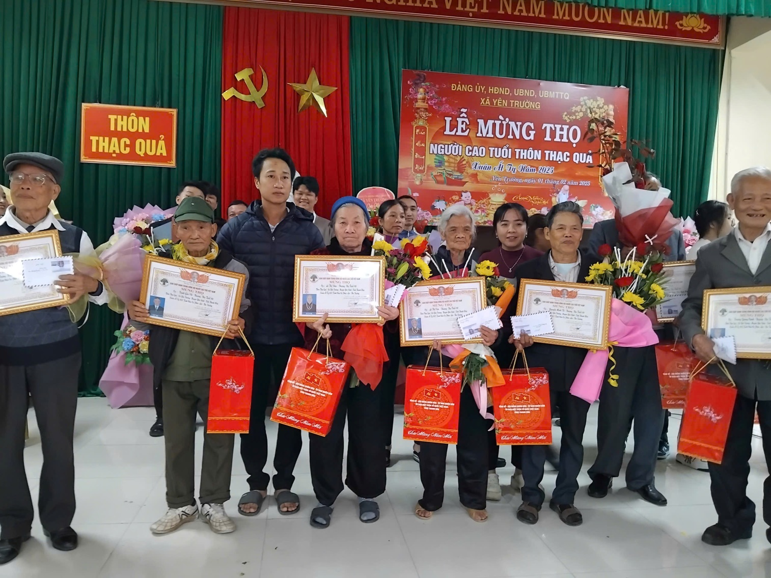 D:\HỘI CCB XÃ YÊN TRƯỜNG\BAI DANG TRANG TT DIEN TU\2025\cuc tho NCT thac qua\z6278362133698_6952c9a13a8b103494a5384c1f2ff66f.jpg