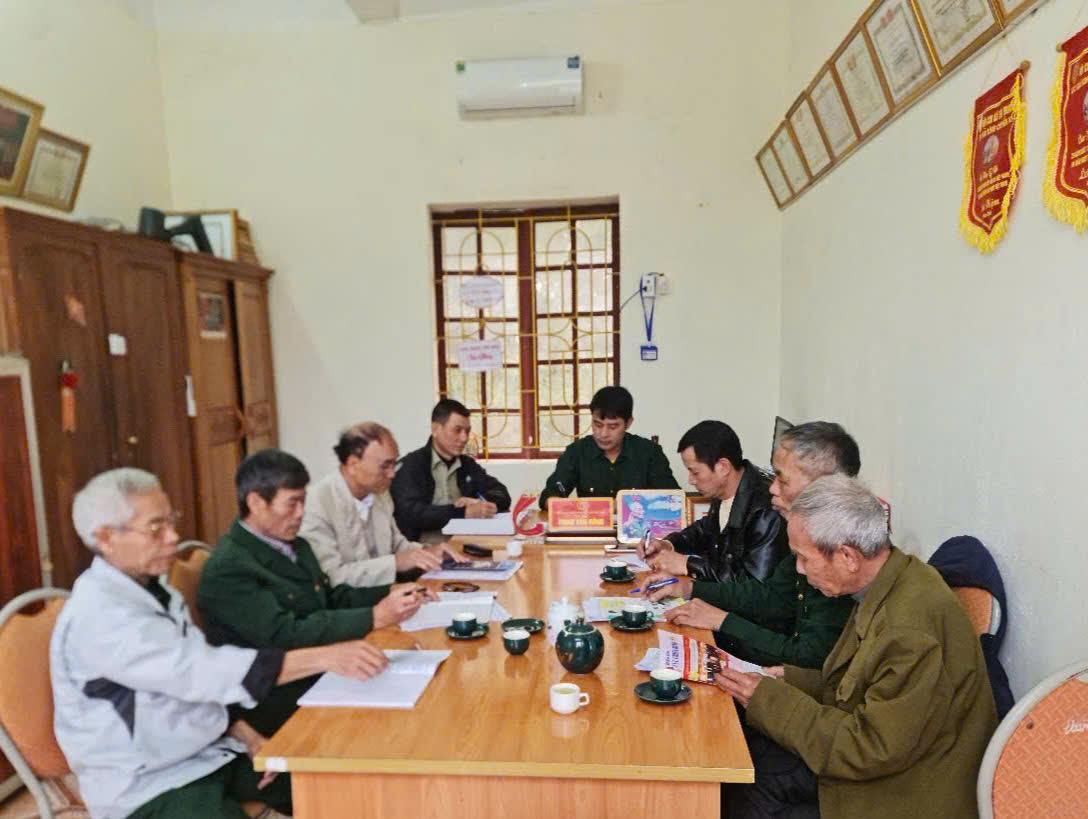 D:\HỘI CCB XÃ YÊN TRƯỜNG\BAI DANG TRANG TT DIEN TU\2025\phat dọng THI DUA\z6346713174864_4ce72e90c735c36829e76e383c21a22e.jpg