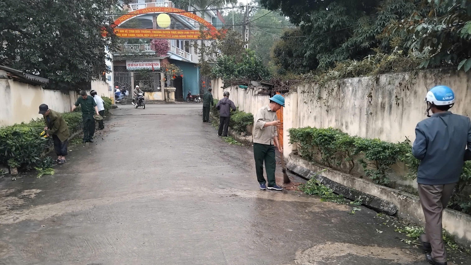 D:\HỘI CCB XÃ YÊN TRƯỜNG\BAI DANG TRANG TT DIEN TU\2025\lao dong t3\z6346930175420_b6fac51b328b3afcb9bb7b39f9fc279f.jpg
