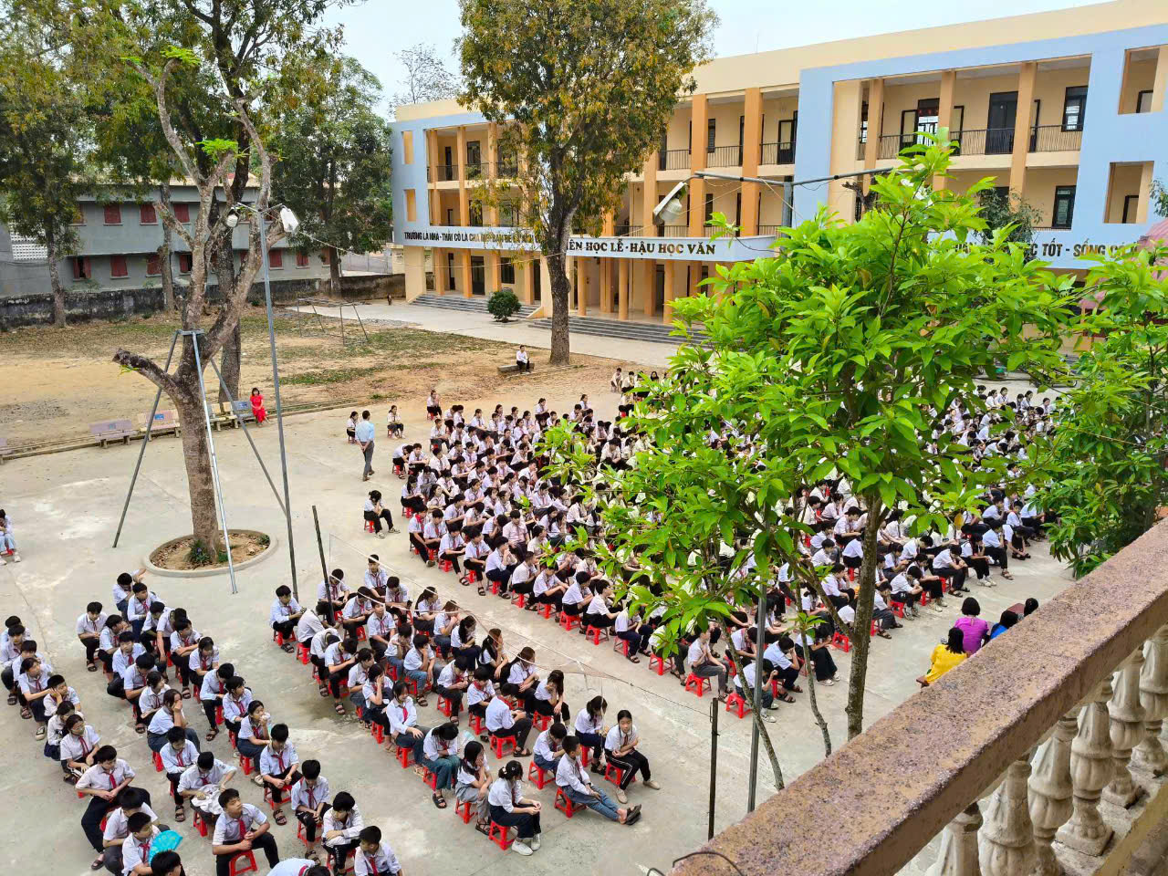 D:\HỘI CCB XÃ YÊN TRƯỜNG\BAI DANG TRANG TT DIEN TU\2025\30.4\z6544057405717_5d891bb3b3cb9a967fe4b0fcc30ed4ea.jpg