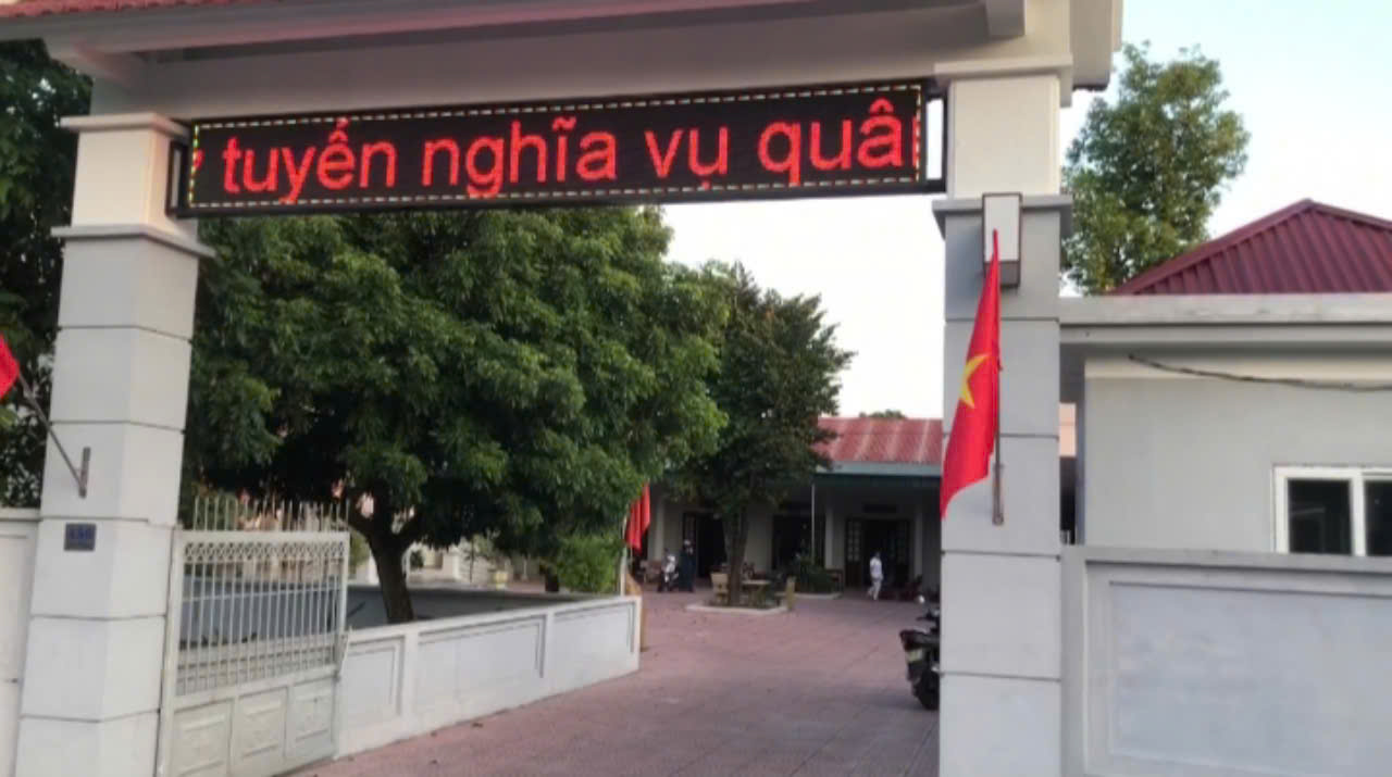 XÃ ĐỊNH TÂN TỔ CHỨC KHÁM SƠ TUYỂN NGHĨA VỤ QUÂN SỰ NĂM 2025