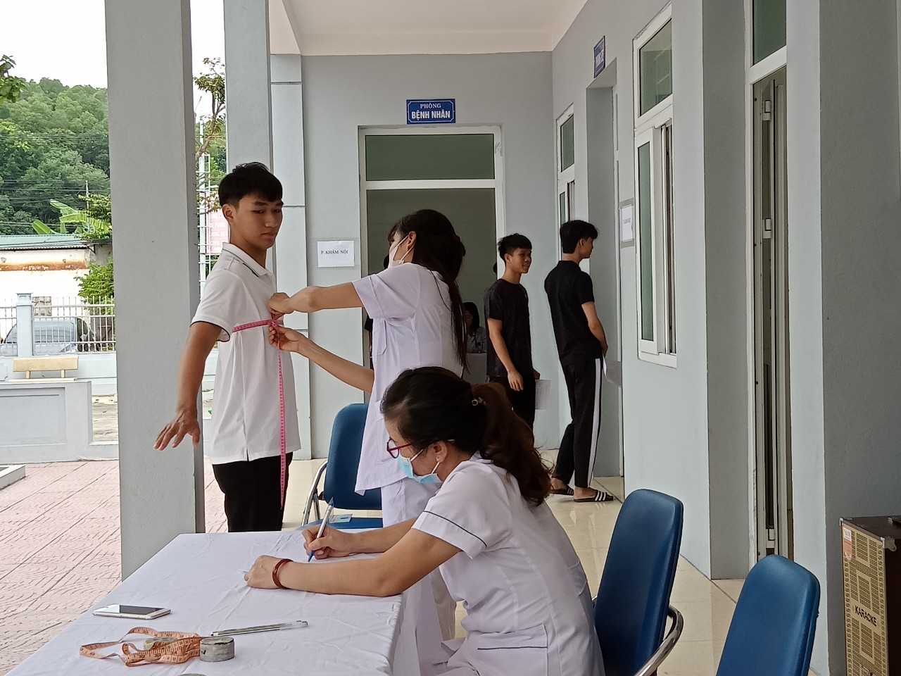Ảnh đo vòng ngực.jpg