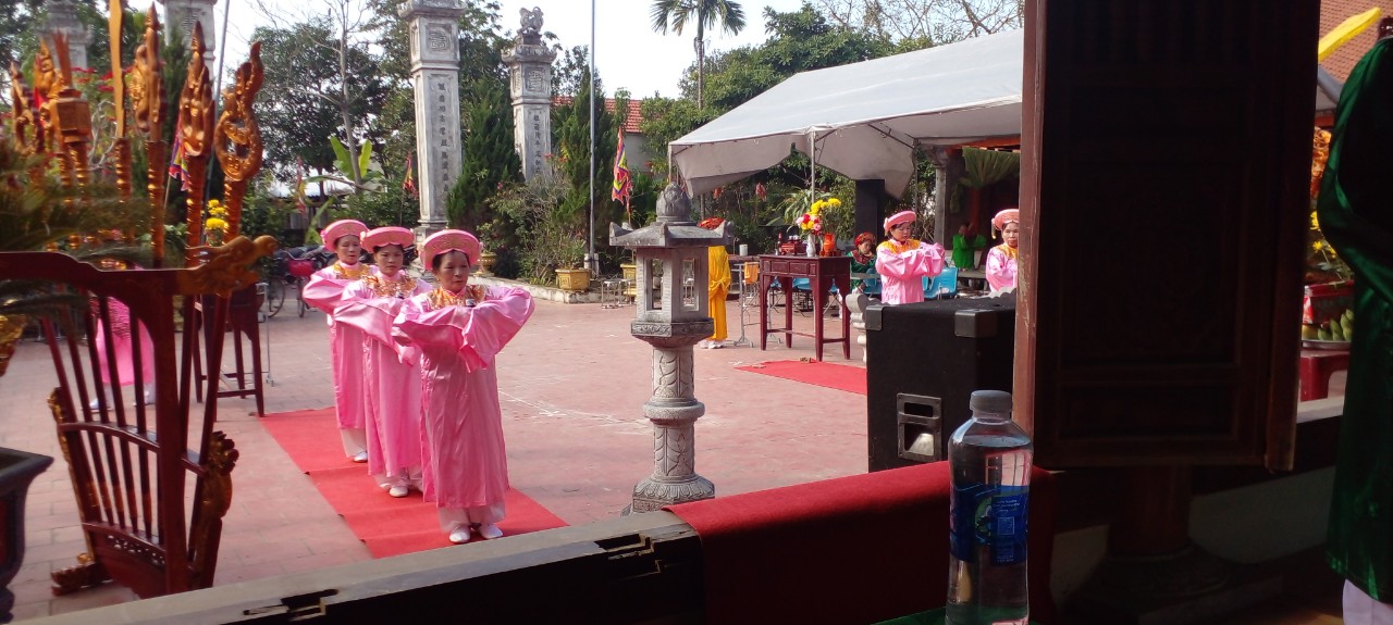 Ảnh lễ hội Đình làng Kênh.jpg