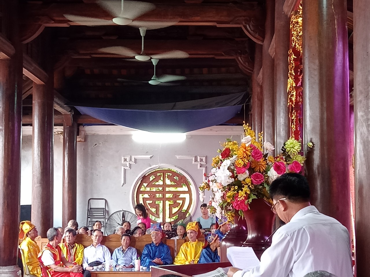 Ảnh nhân dân dự lễ hội.jpg