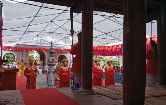 Ảnh tế nữ quan 2.jpg