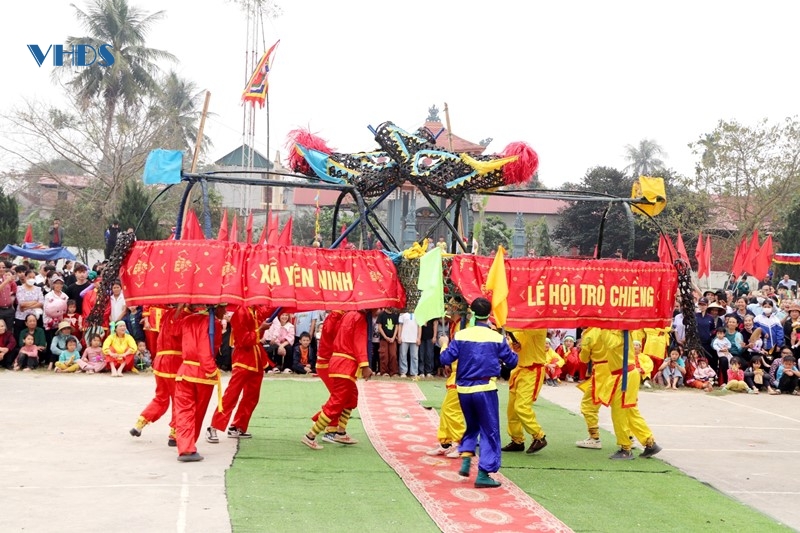 D:\TÀI LIỆU TÙNG- YÊN LẠC\2025\CỔNG THÔNG TIN ĐT\LỄ HỘI TRÒ CHIỀNG\trọi voi.jpg