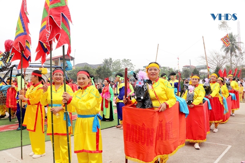 D:\TÀI LIỆU TÙNG- YÊN LẠC\2025\CỔNG THÔNG TIN ĐT\LỄ HỘI TRÒ CHIỀNG\trò chơi.jpg