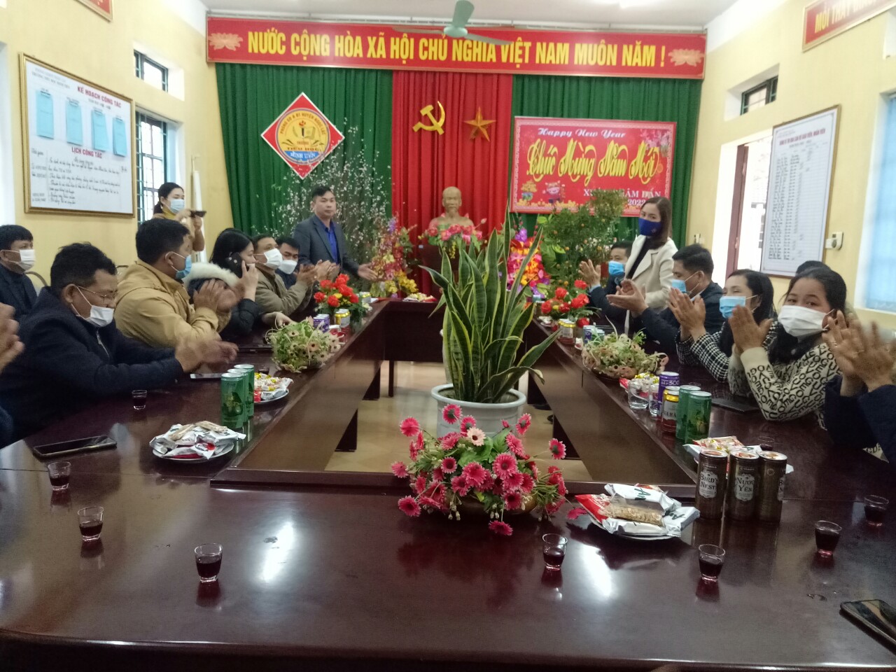 tết trồng cây 7.jpg