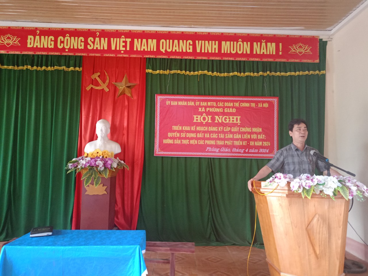 Ảnh Triển khai QUYỀN SD ĐẤT HỢP THÀNH BÍ THƯ.jpg