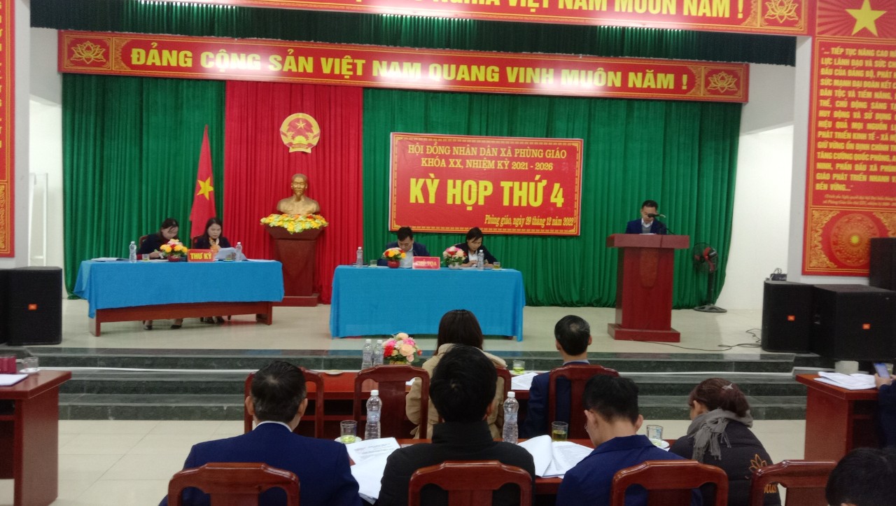 Xã Phùng Giáo tổ chức thành công kỳ họp thứ 4 HĐND xã nhiệm kỳ 2021 - 2026