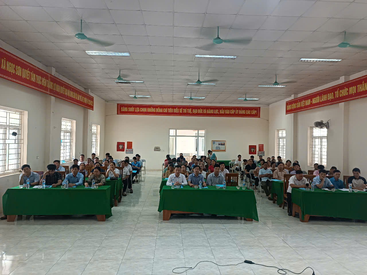 Tuyên truyền các kỹ năng về chuyển đổi số và quy trình thành lập HTX,  liên hiệp HTX