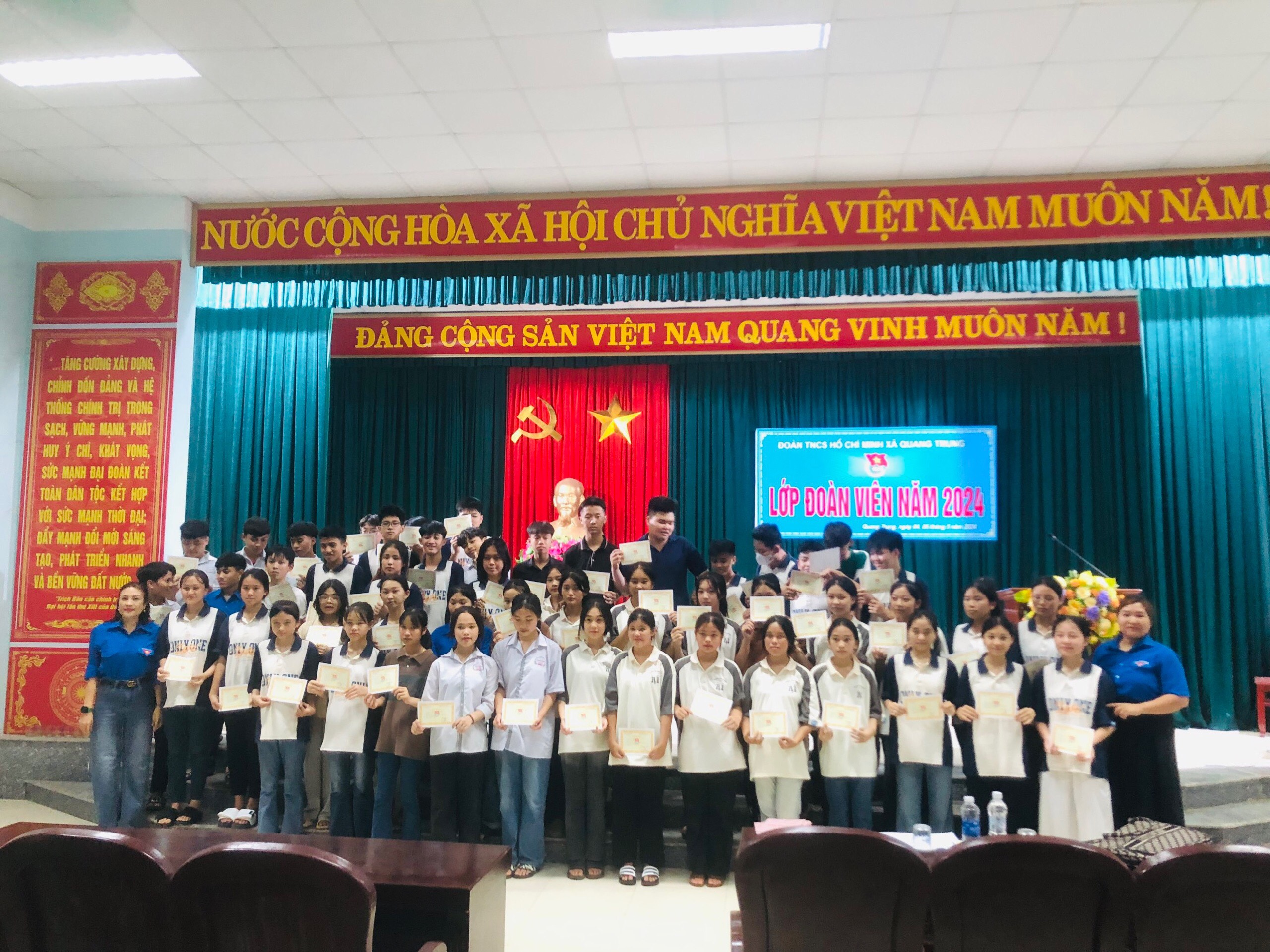 z5416569108188_2b6b8d57adebab29167347572165e8a7.jpg