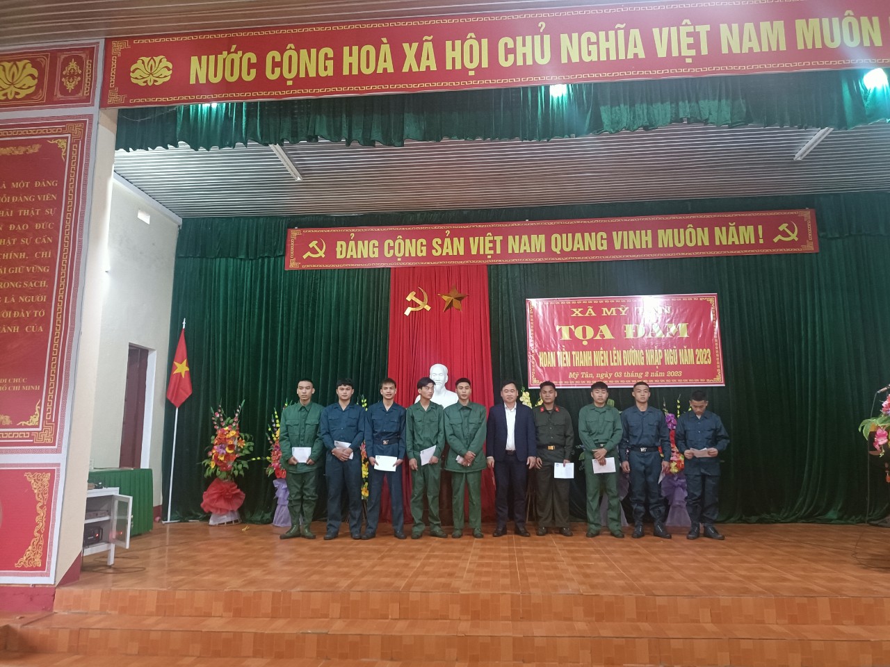 tọa đàm 3.jpg