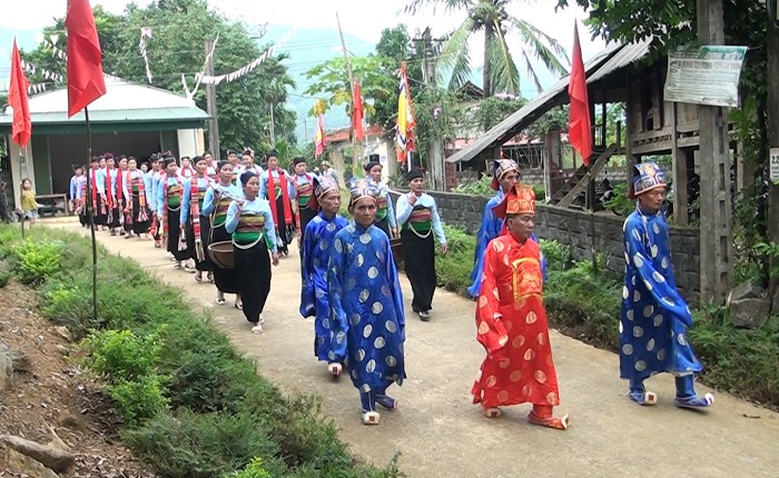 https://ngoclac.thanhhoa.gov.vn/portal/Photos/2022-11/9f63991226d4ddedKhai%20m%E1%BA%A1c%20l%E1%BB%85%20h%E1%BB%99i%20M%C6%B0%E1%BB%9Dng%20L%E1%BA%ADp%203.JPG