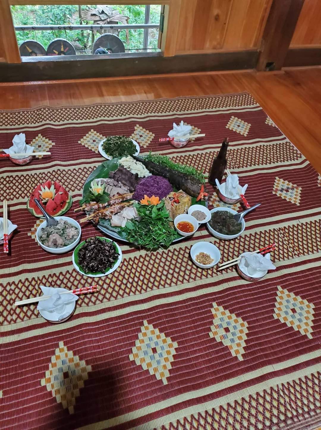 ẩm thực.jpg