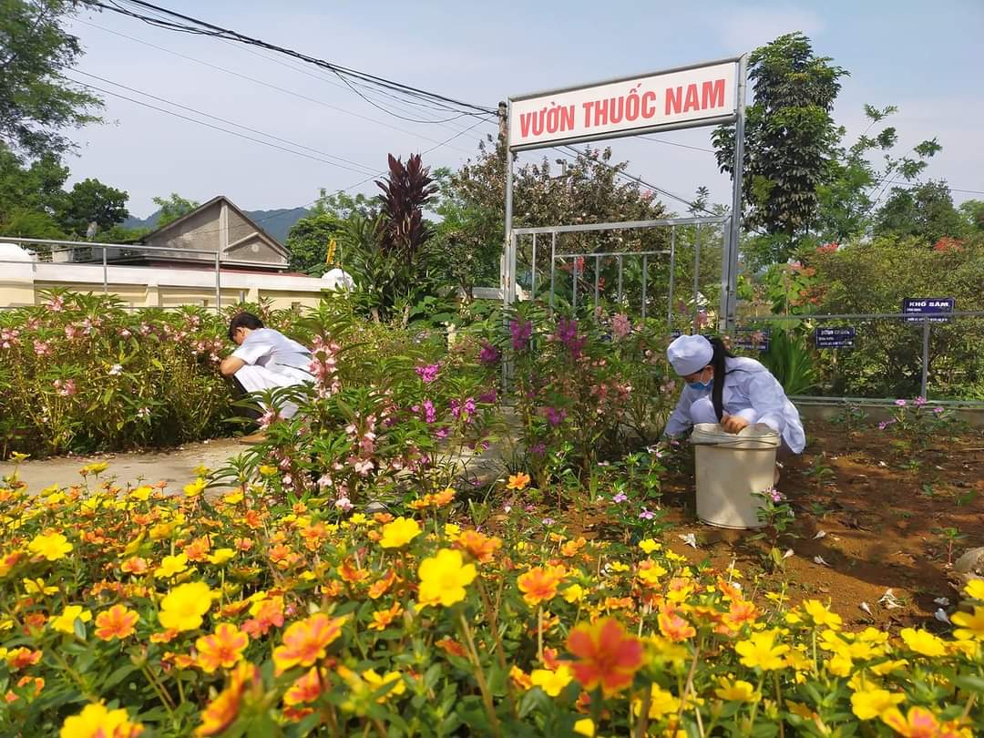Trạm Y tế xã Thạch Lập thông báo tiêm chủng thường xuyên