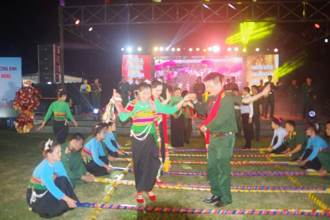 “Thanh niên với pháp luật”