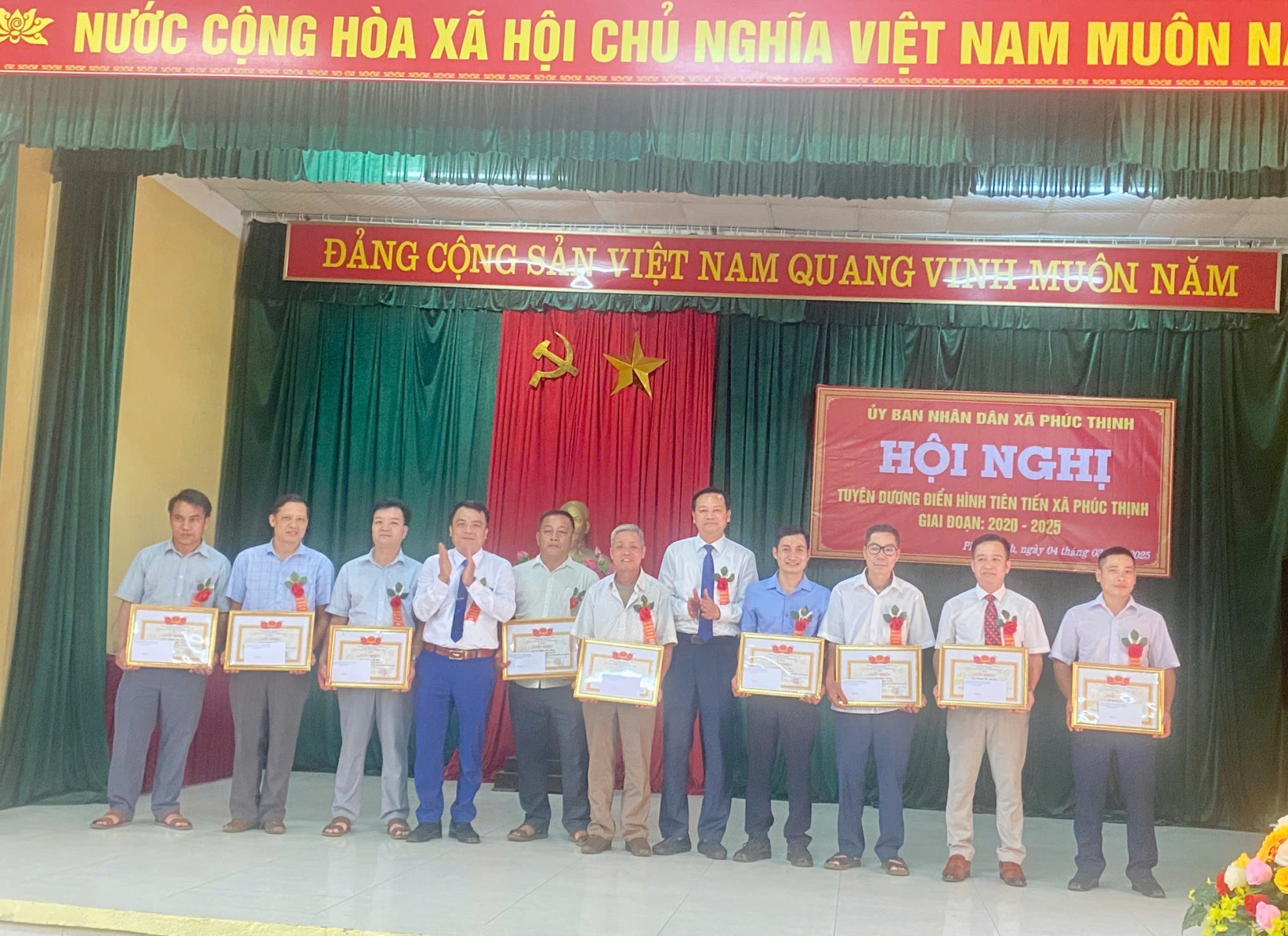 D:\ẢNH .LINH\tien tien 7.jpg