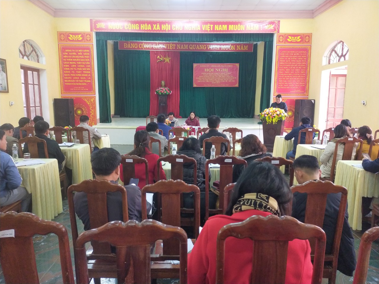 quang cảnh tại hội nghị.jpg