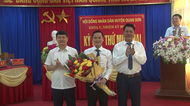 Kỳ họp thứ mười hai HĐND huyện khóa V, nhiệm kỳ 2016-2021