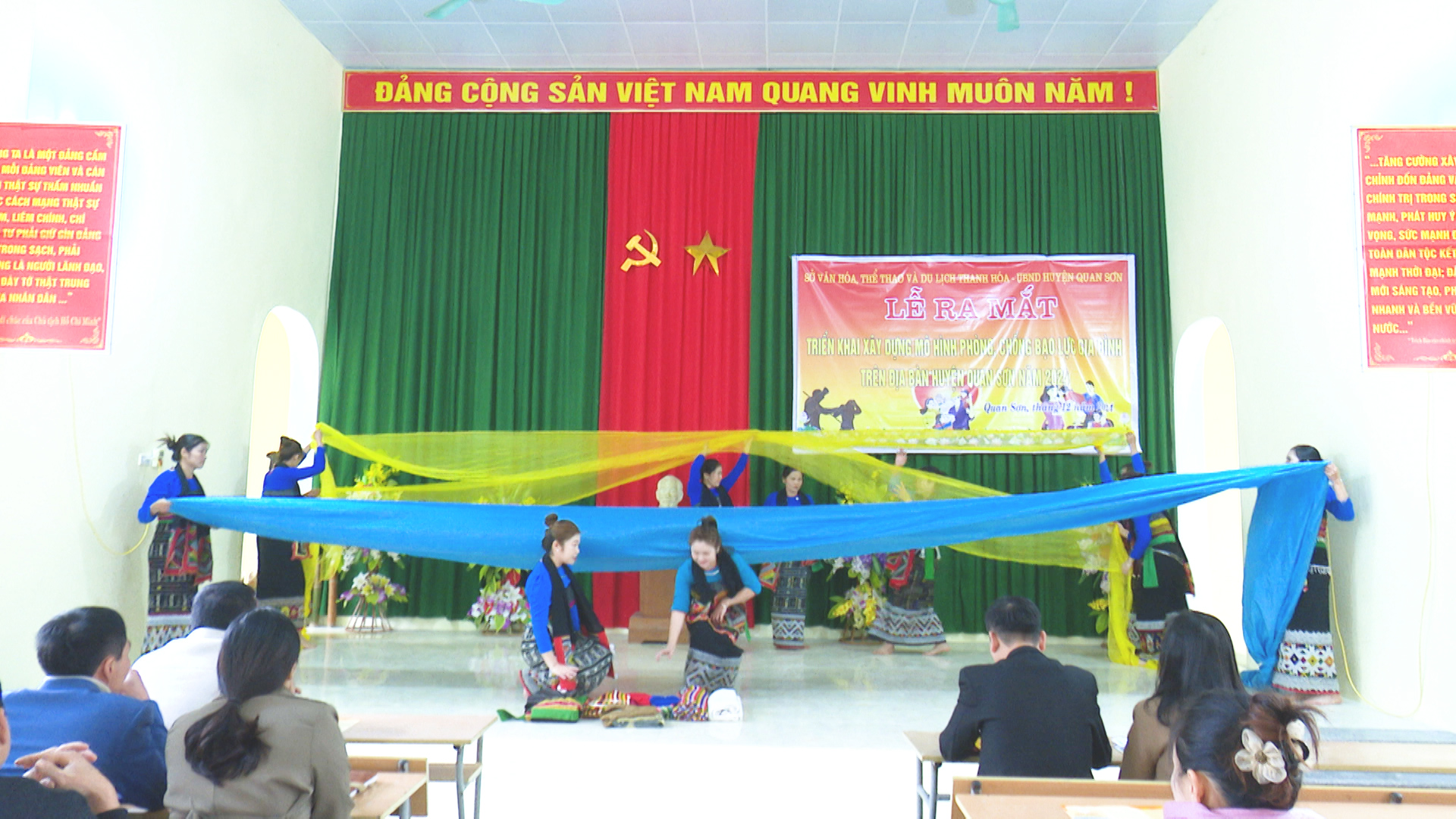 https://quanson.thanhhoa.gov.vn/portal/Photos/2024-12-24/d64d5256cae6e6d011_5017.MXF.01_57_50_13.Still003.jpg