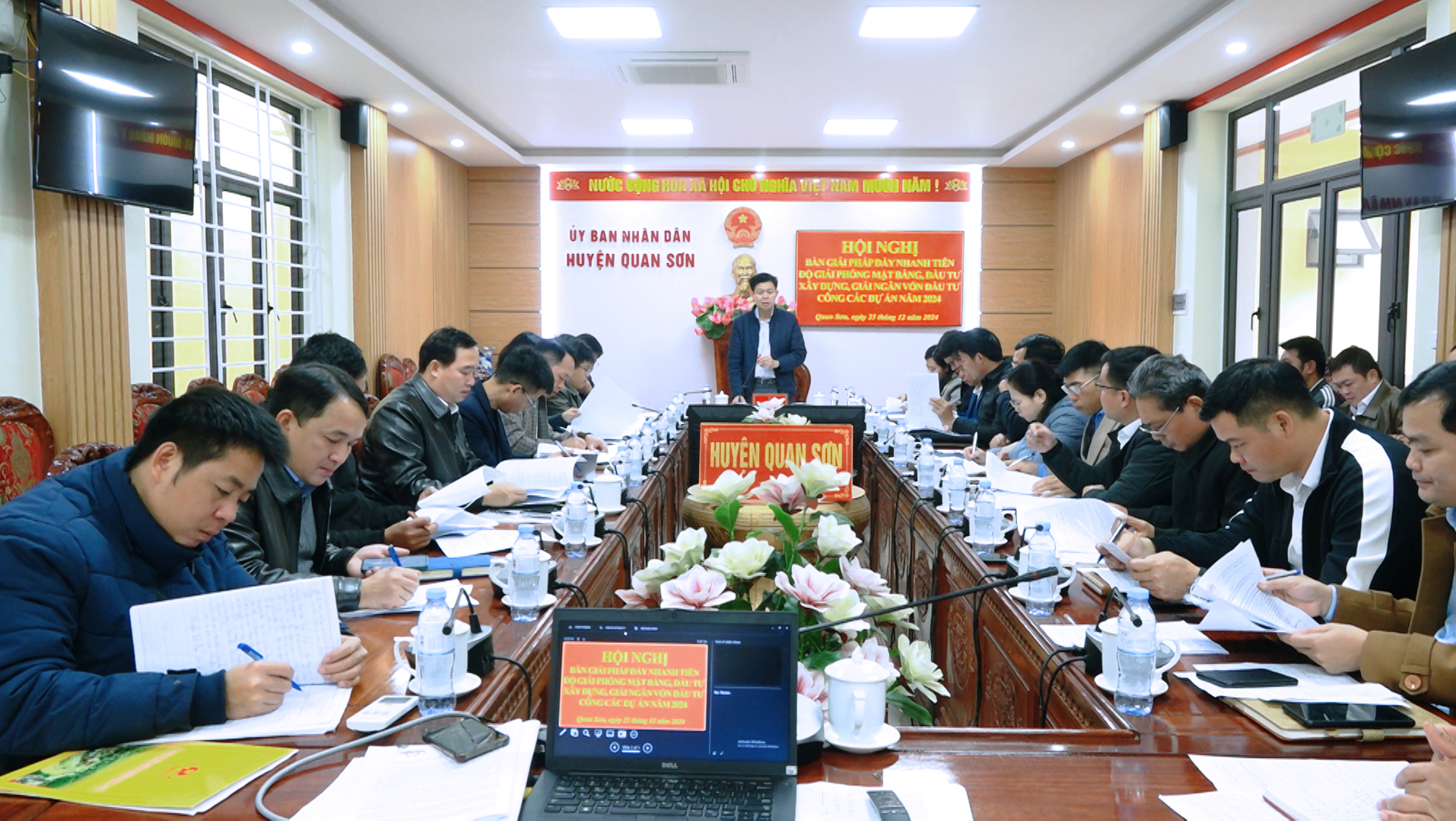 https://quanson.thanhhoa.gov.vn/portal/Photos/2024-12-25/3cb0f595f37df98dClip0064.MXF.22_30_33_11.Still001.jpg