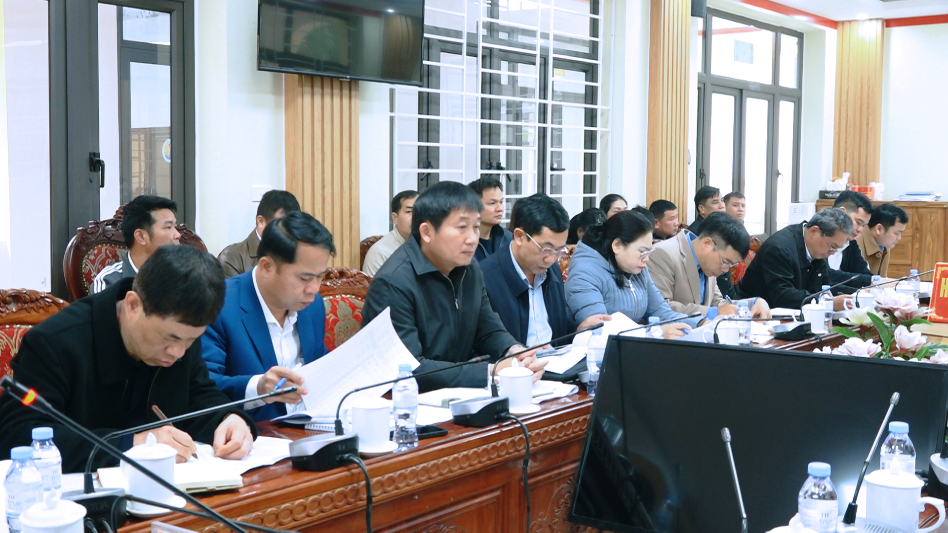https://quanson.thanhhoa.gov.vn/portal/Photos/2024-12-25/398bfc9b99352c4dClip0070.MXF.22_31_53_02.Still001.jpg