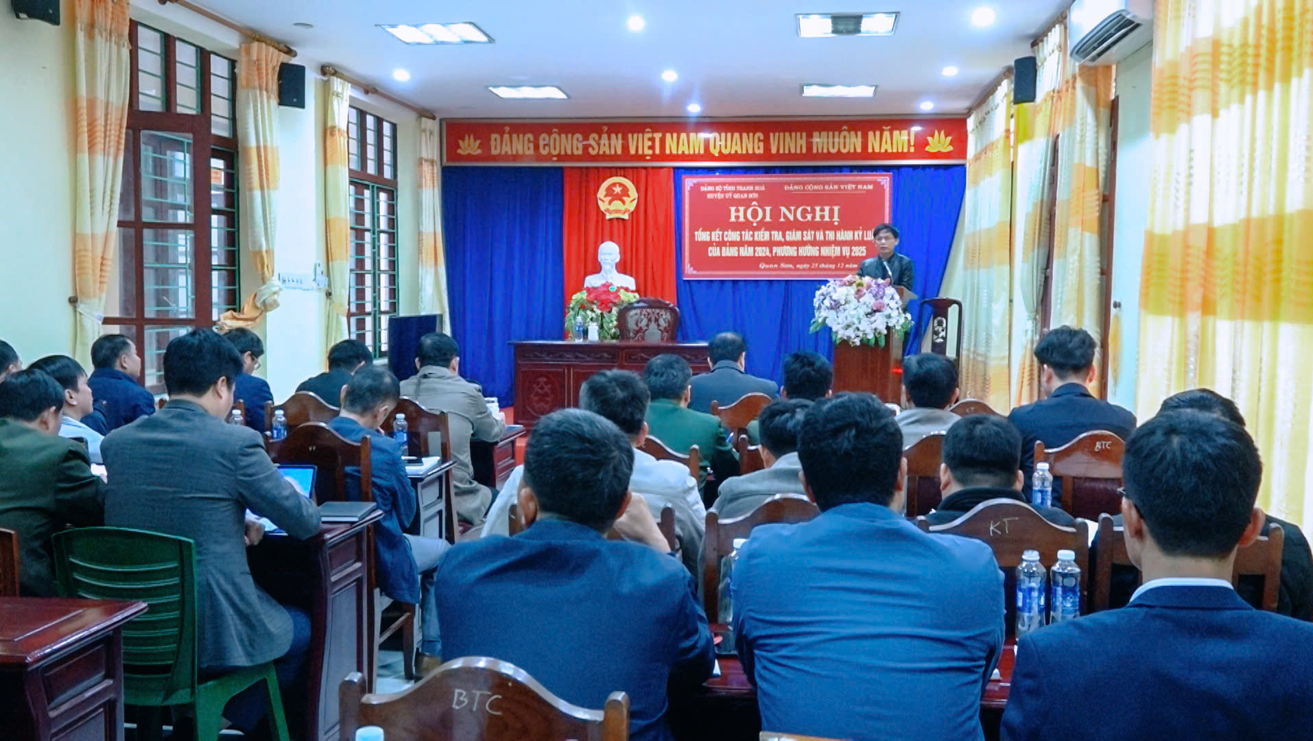 https://quanson.thanhhoa.gov.vn/portal/Photos/2024-12-25/5dfc848d73dac06dz6164377963837_92ba84b36d89c8fc4a26834bf5005fb0.jpg