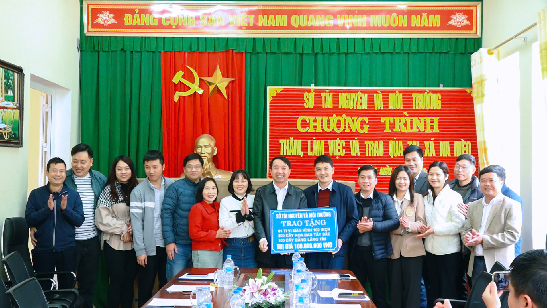 https://quanson.thanhhoa.gov.vn/portal/Photos/2024-12-28/298eddb8f1014d8dz6173699266542_1ac05e892113fc7141ee02ac5adaca07.jpg