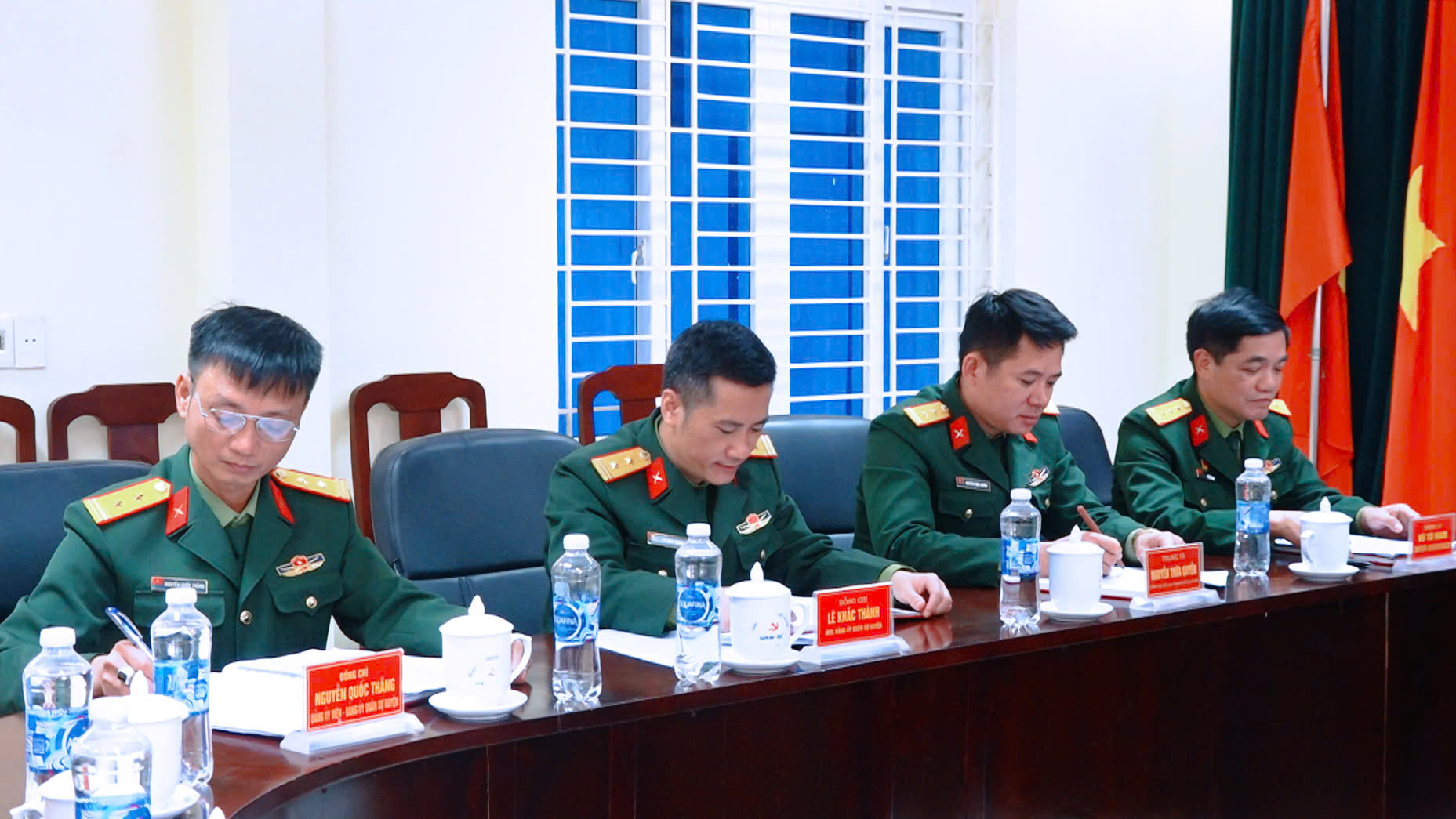 https://quanson.thanhhoa.gov.vn/portal/Photos/2024-12-28/eec178844baa6e5dz6173699224292_ea94136bcbd9d23f334ec3902ad2b938.jpg
