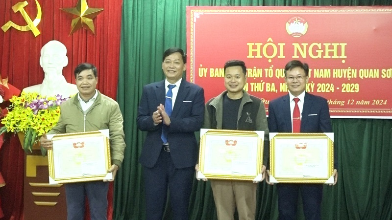 https://quanson.thanhhoa.gov.vn/portal/Photos/2024-12-28/66332c8bdd9c353dClip0361.MXF.23_48_09_24.Still001.00_00_16_20.Still004.jpg