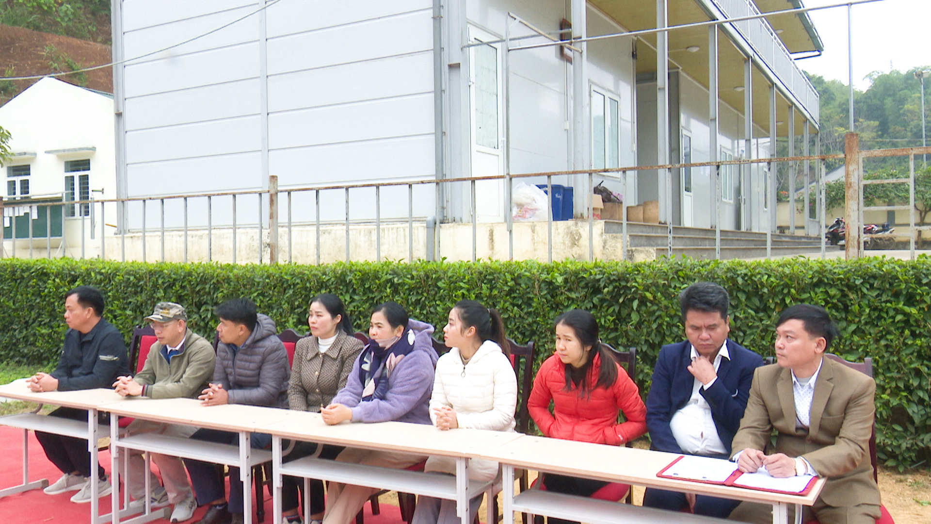 https://quanson.thanhhoa.gov.vn/portal/Photos/2024-12-30/3a4423dd991db4d011_5316.MXF.03_05_45_03.Still001.jpg