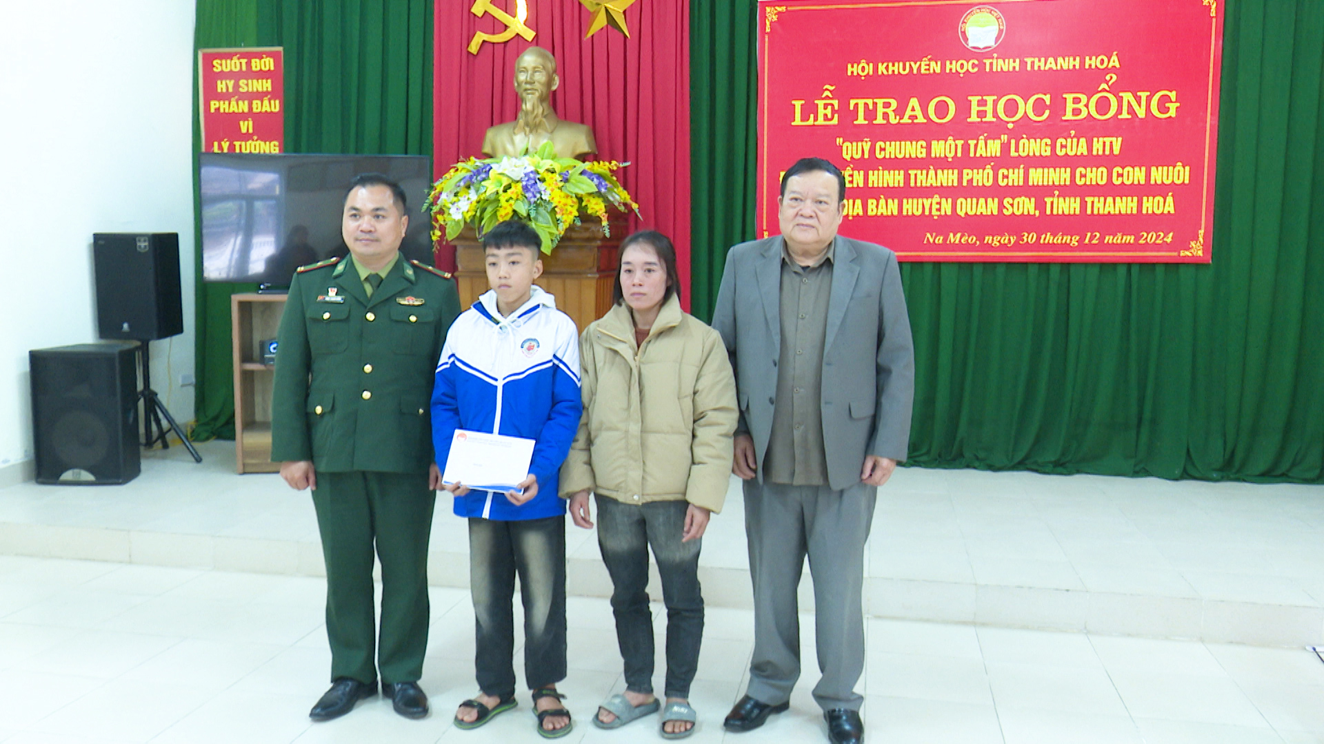 https://quanson.thanhhoa.gov.vn/portal/Photos/2024-12-30/fb11608c4da01f9d011_5353.MXF.03_09_50_07.Still001.jpg