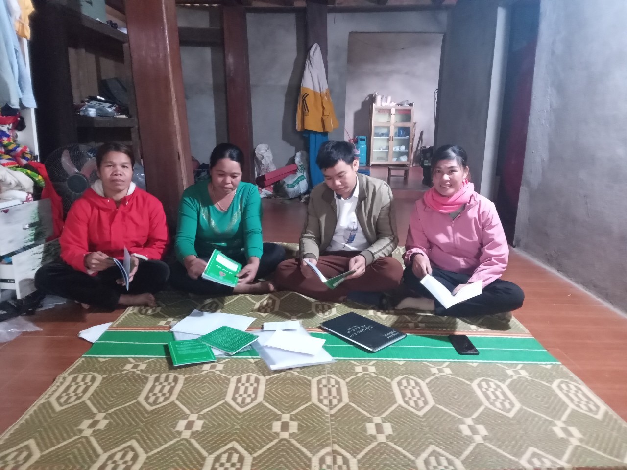 VAY VỐN.jpg