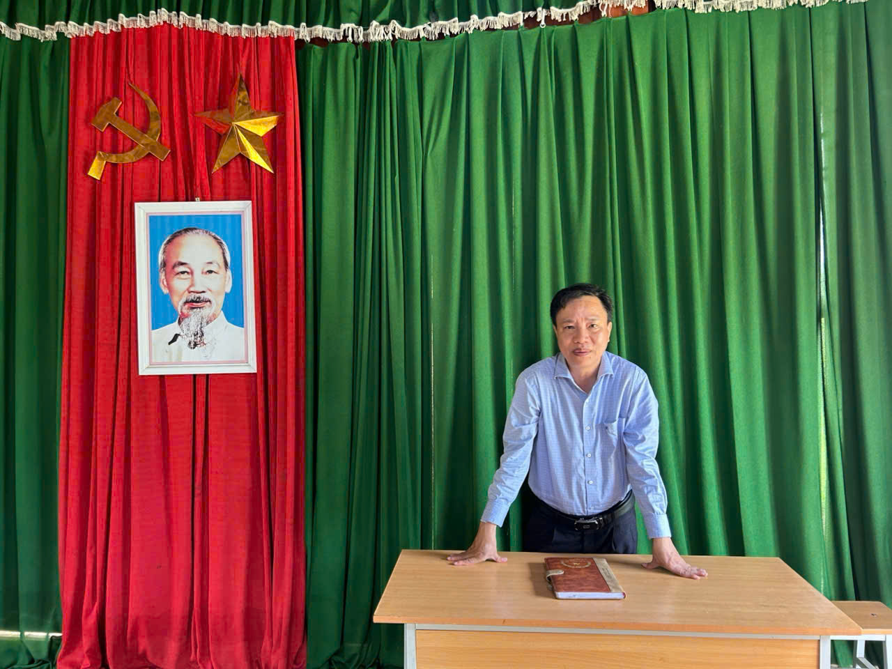 Anh-tin-bai
