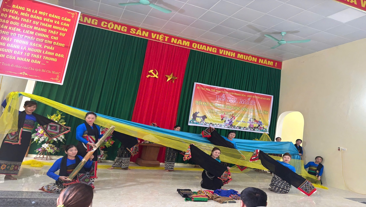 C:\Users\User\Pictures\ẢNH CHUYÊN\z6163492084249_dc62a92fbdc3d146e71c6253034dcb72.jpg