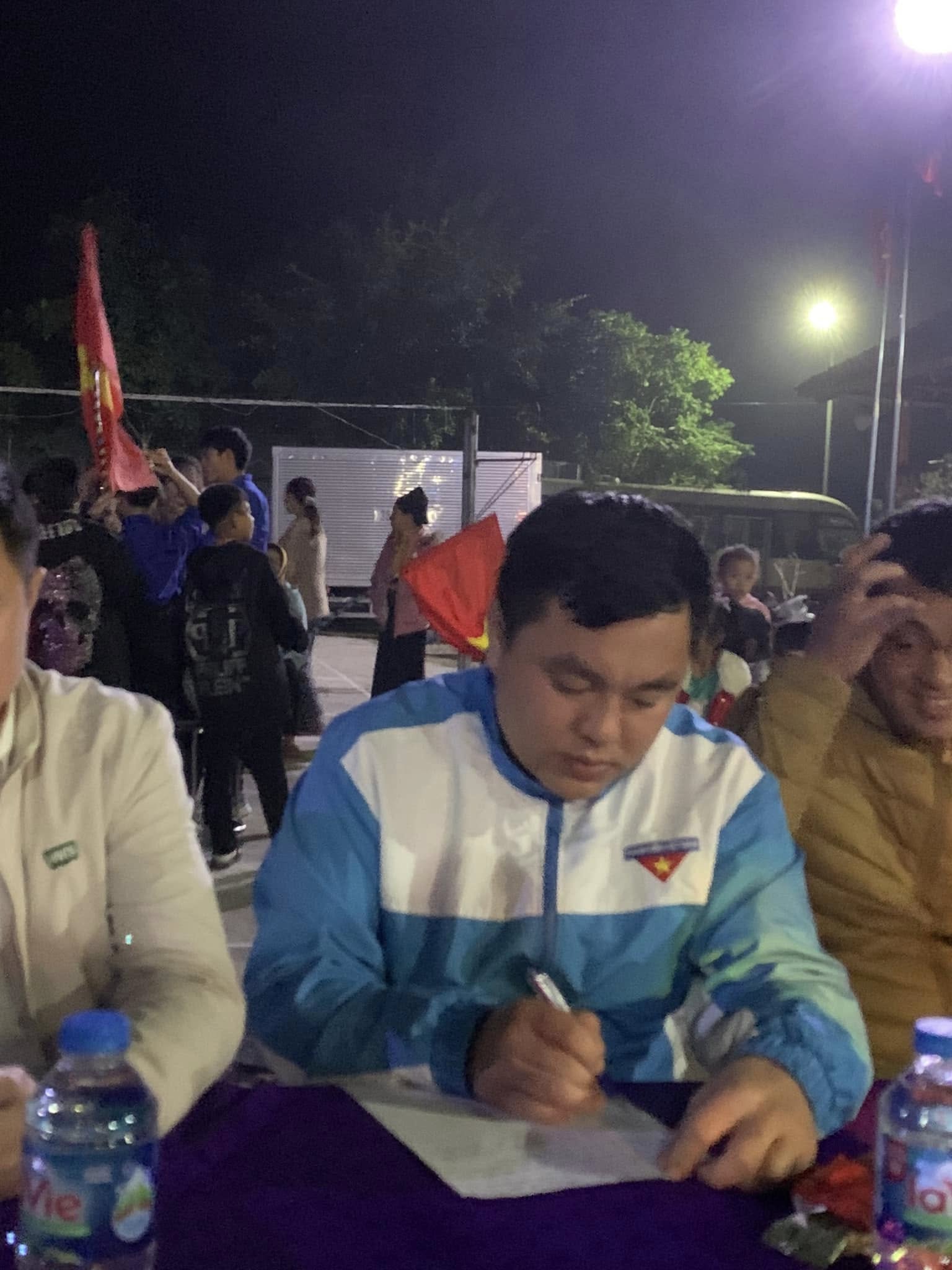 C:\Users\User\Pictures\ẢNH CHUYÊN\474595809_1149912526749330_4552090690408113903_n.jpg