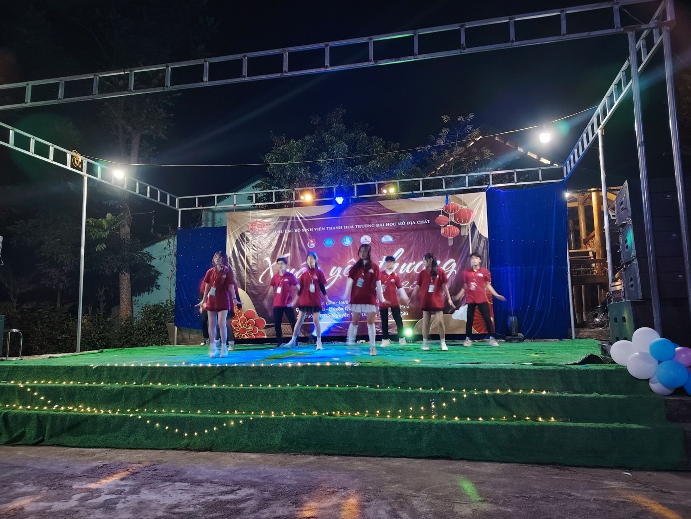 C:\Users\User\Pictures\ẢNH CHUYÊN\474072273_1289810655569006_2259287207709160144_n.jpg