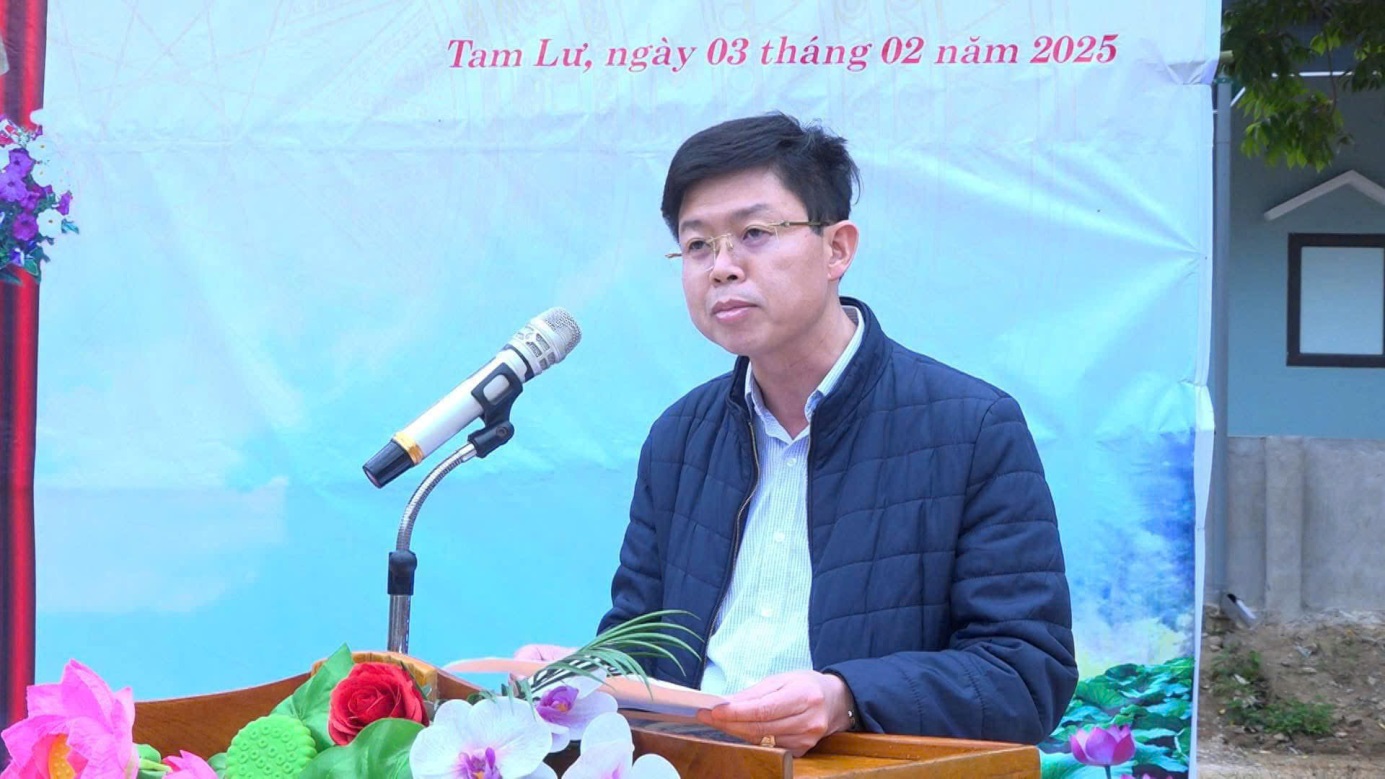C:\Users\User\Pictures\ẢNH CHUYÊN\z6285666456830_1324dd4efe9bd82632bd2d36d376668d.jpg