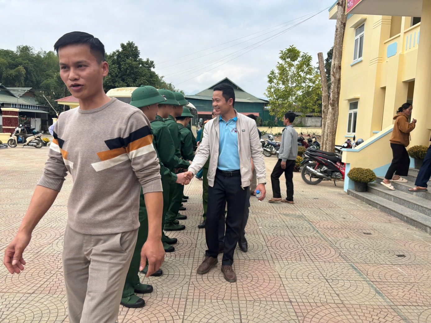 C:\Users\User\Pictures\ẢNH CHUYÊN\z6327785617715_2d668a9312885bfe6c4f382f56097754.jpg