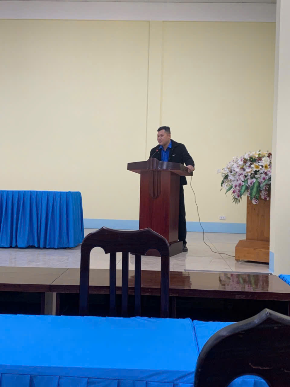 C:\Users\User\Pictures\ẢNH CHUYÊN\z6331385111498_6717b690a8a4d16b79034214750efc15.jpg