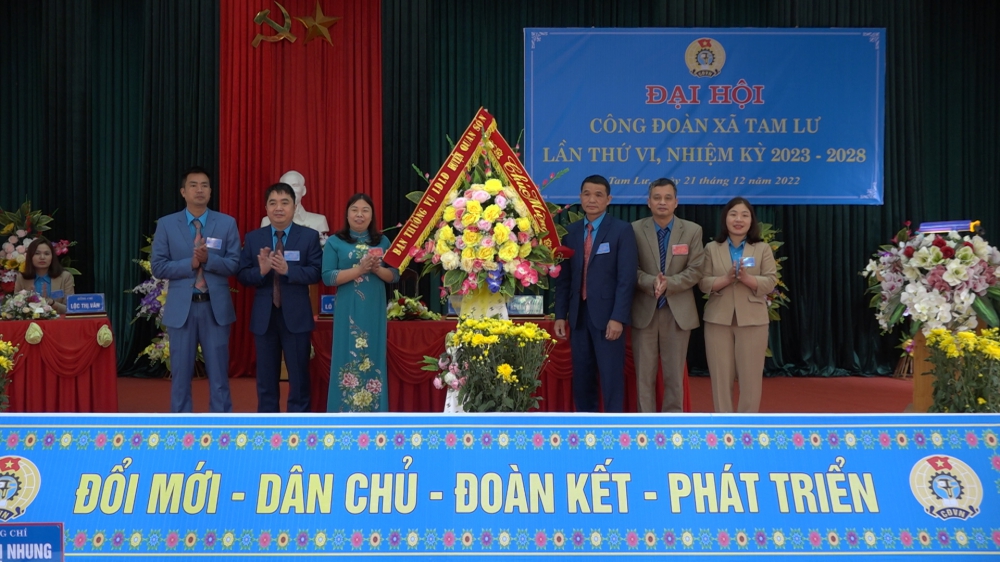 https://quanson.thanhhoa.gov.vn/portal/Photos/2022-12-22/e0d515b8556d8fadClip0207.MXF.14_16_59_04.Still001.jpg