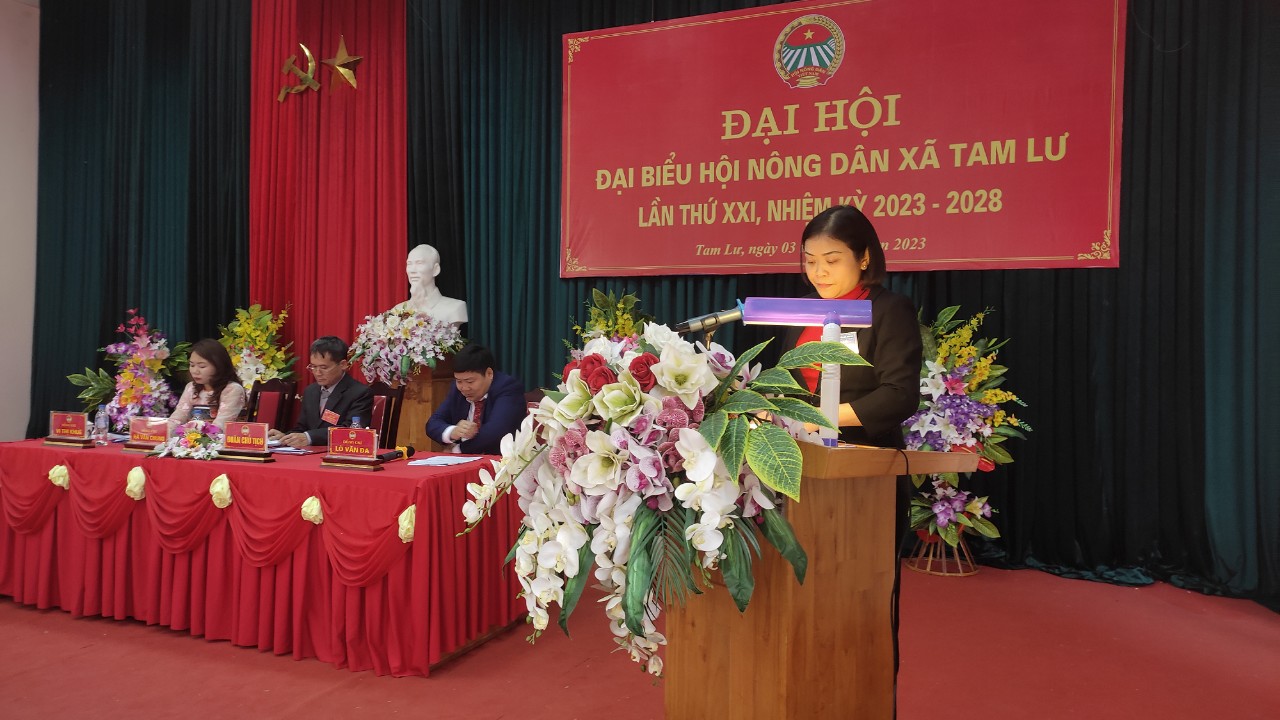 ảnh Lục Hương.jpg