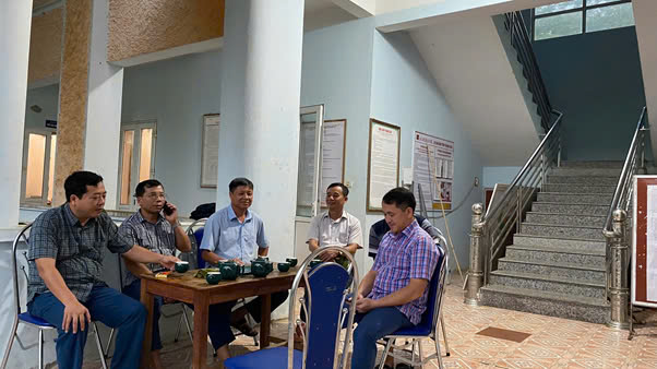 z5812510081290_e89cc55c8a877f1d225dbd28a56a6960.jpg