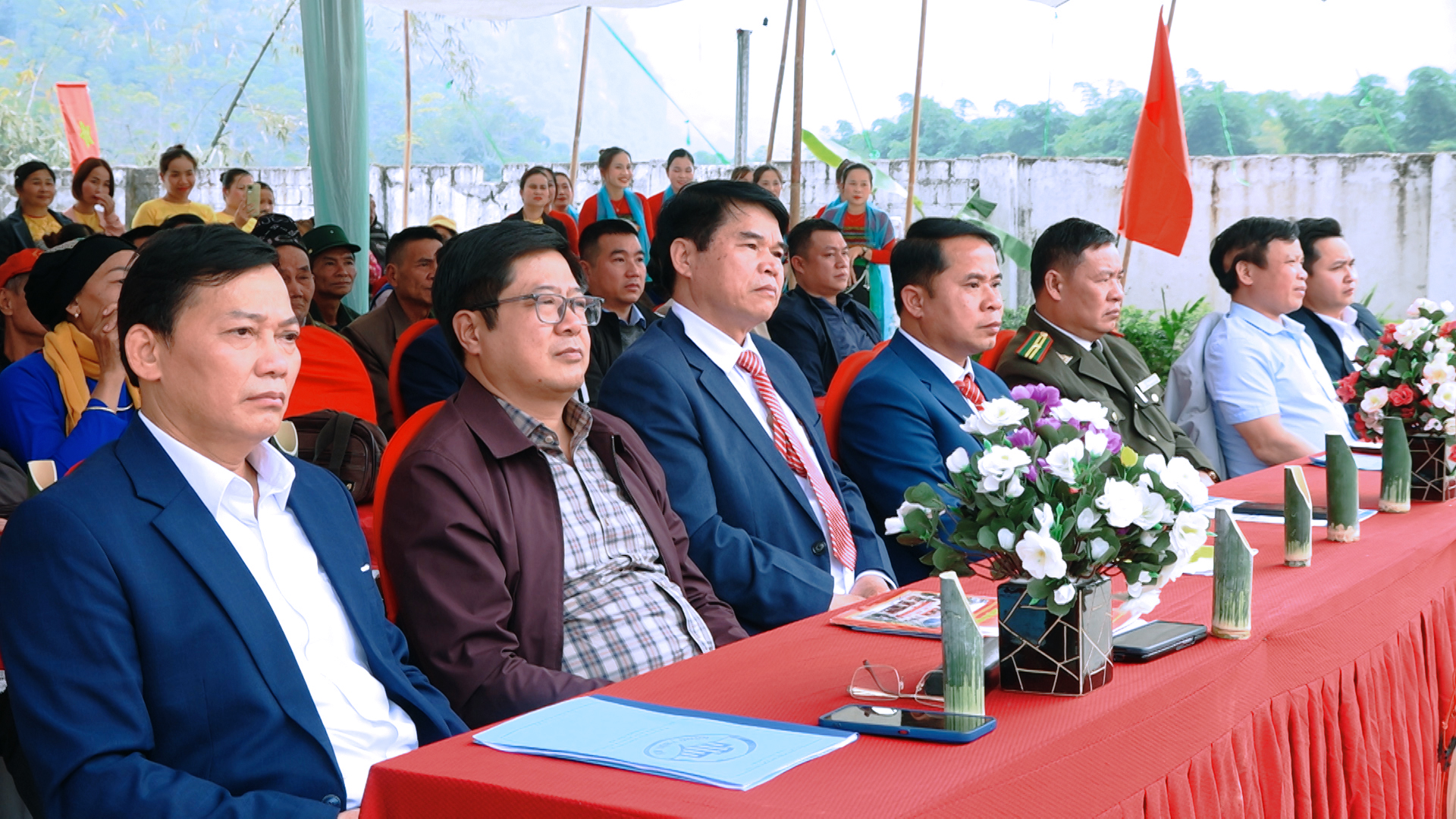https://quanson.thanhhoa.gov.vn/portal/Photos/2025-01-08/bee618ff33dd011dClip0216.MXF.02_41_02_06.Still001.jpg
