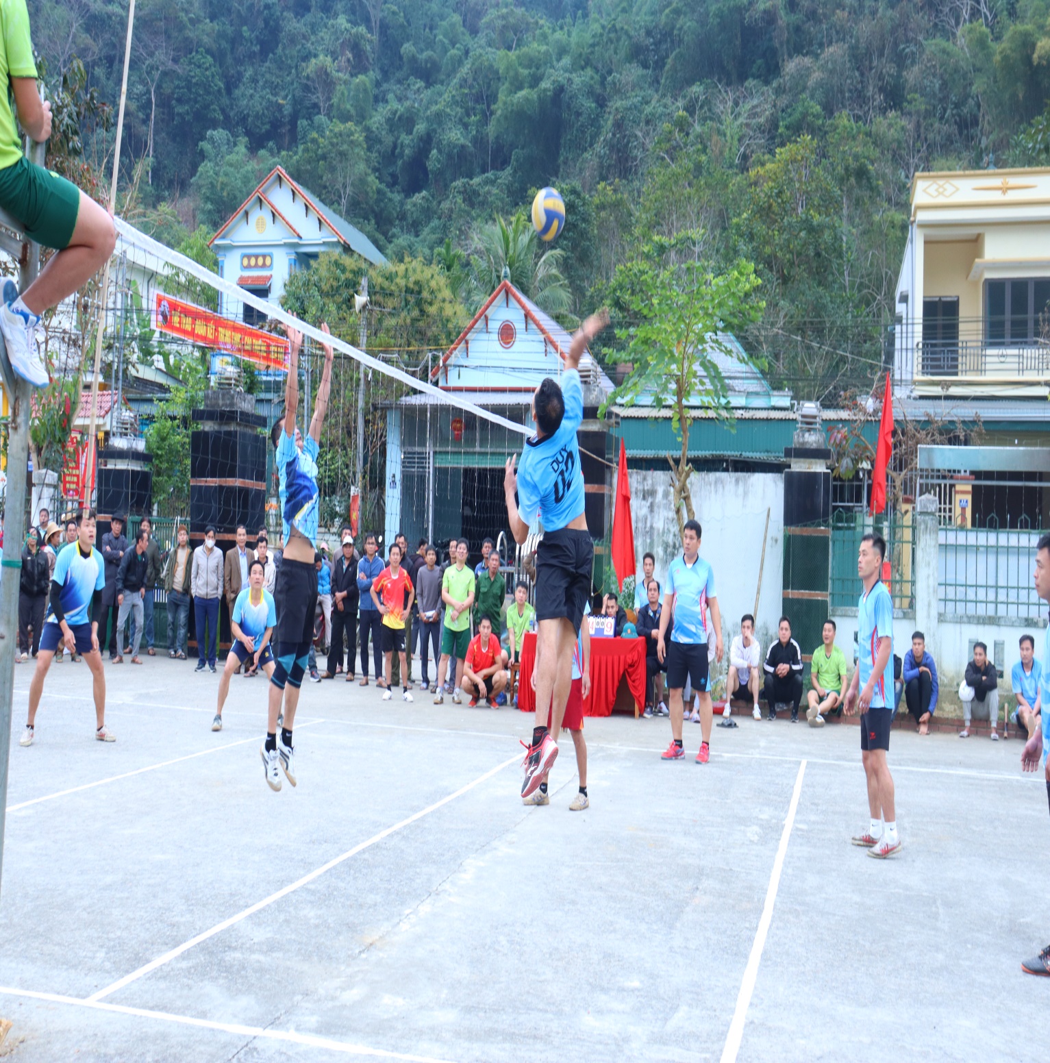https://quanson.thanhhoa.gov.vn/portal/Photos/2025-02-18/ce002e4c07ed1b7dIMG_5551.JPG