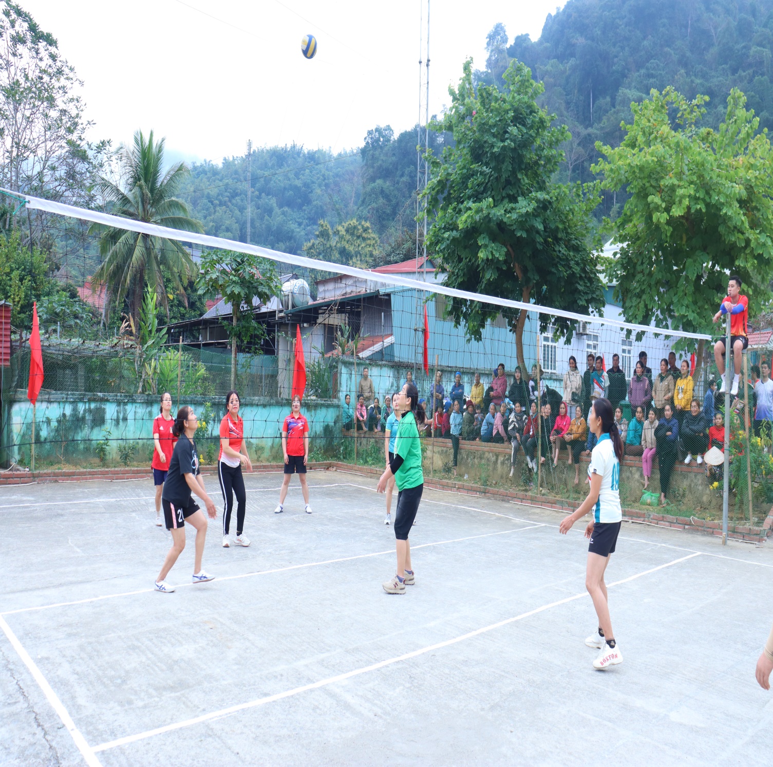 https://quanson.thanhhoa.gov.vn/portal/Photos/2025-02-18/43b1df23f085e26dIMG_5565.JPG