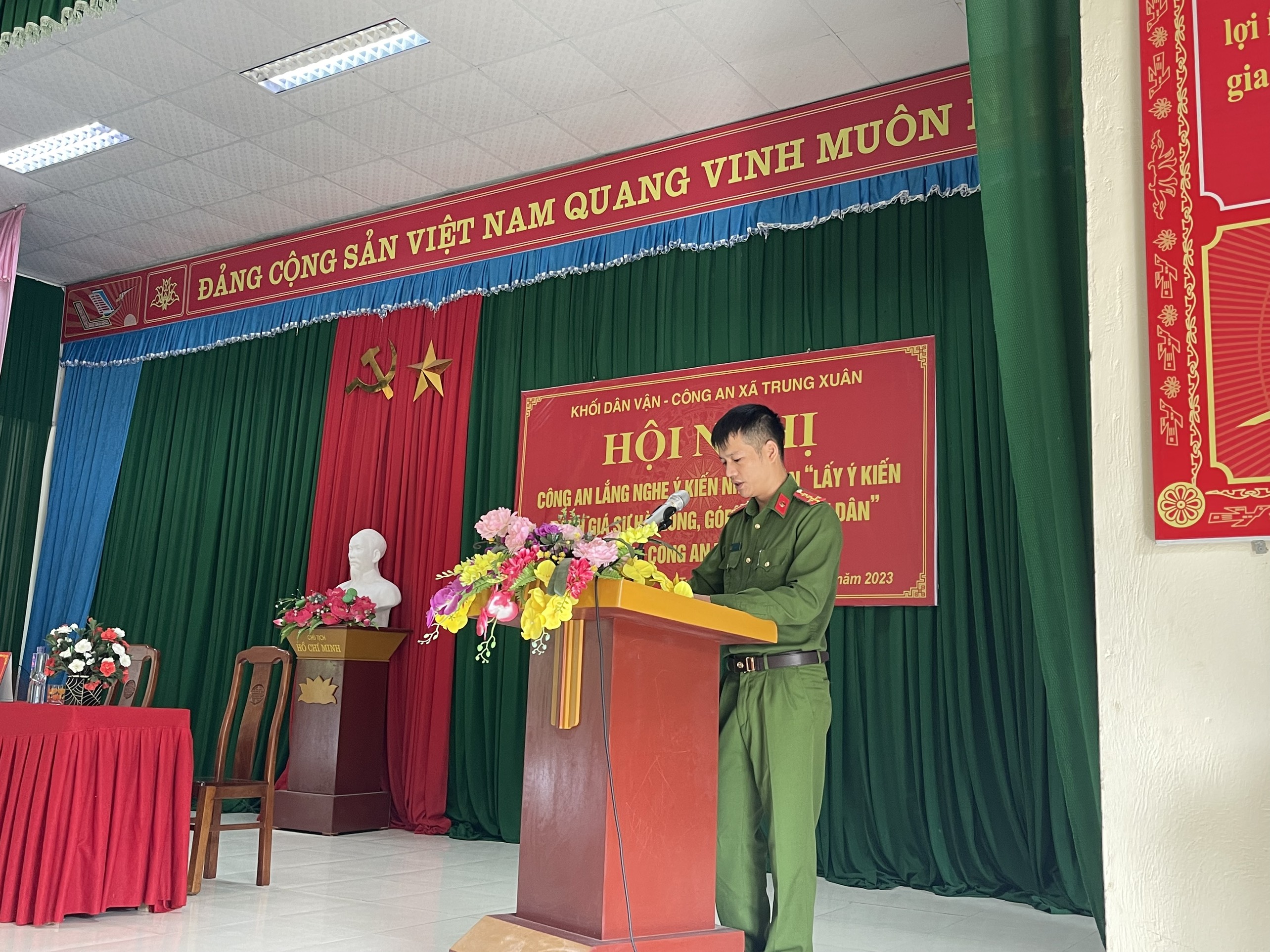 tra loi.jpg