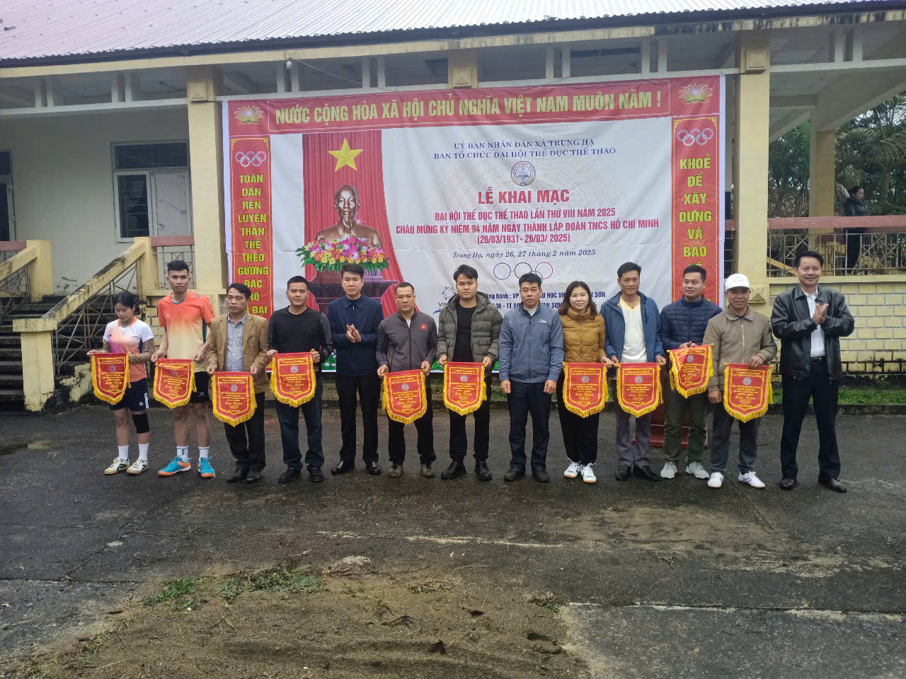 Khai mạc Đại hội Thể dục, thể thao xã Trung Hạ lần thứ VIII năm 2025